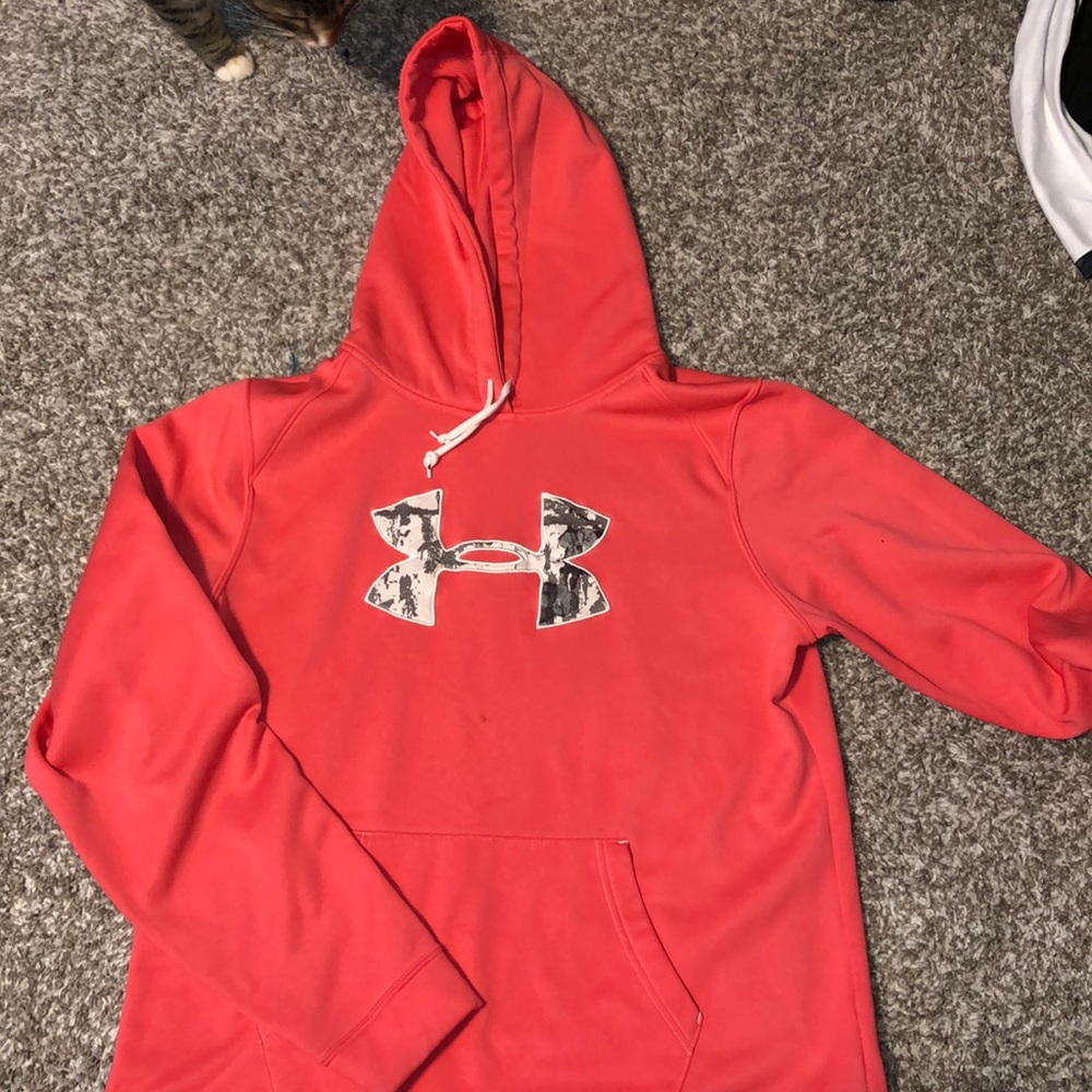 Under armor sweat shirt